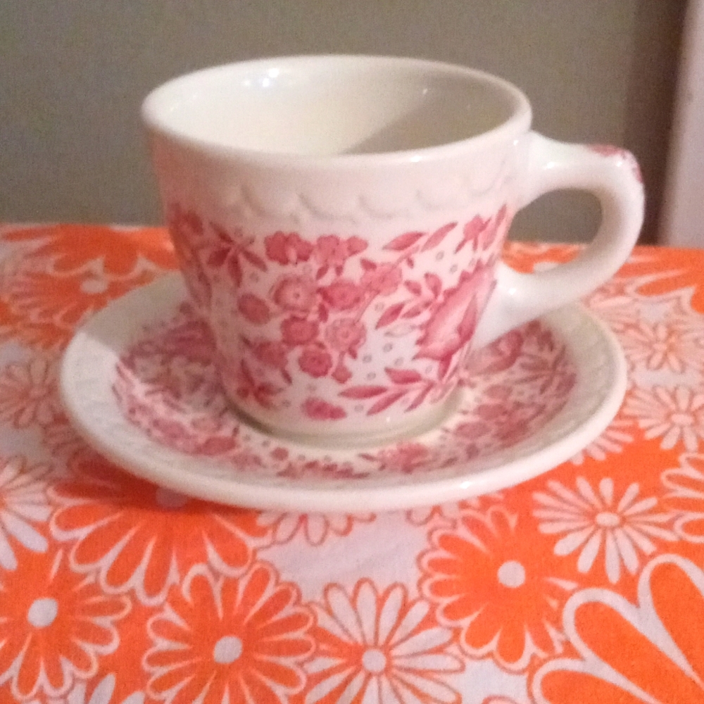 Syracuse China "ROXBURY RED" Tea cup and saucer.
